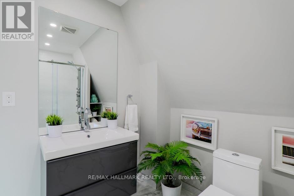 4 FREEMAN STREET - Photo 14