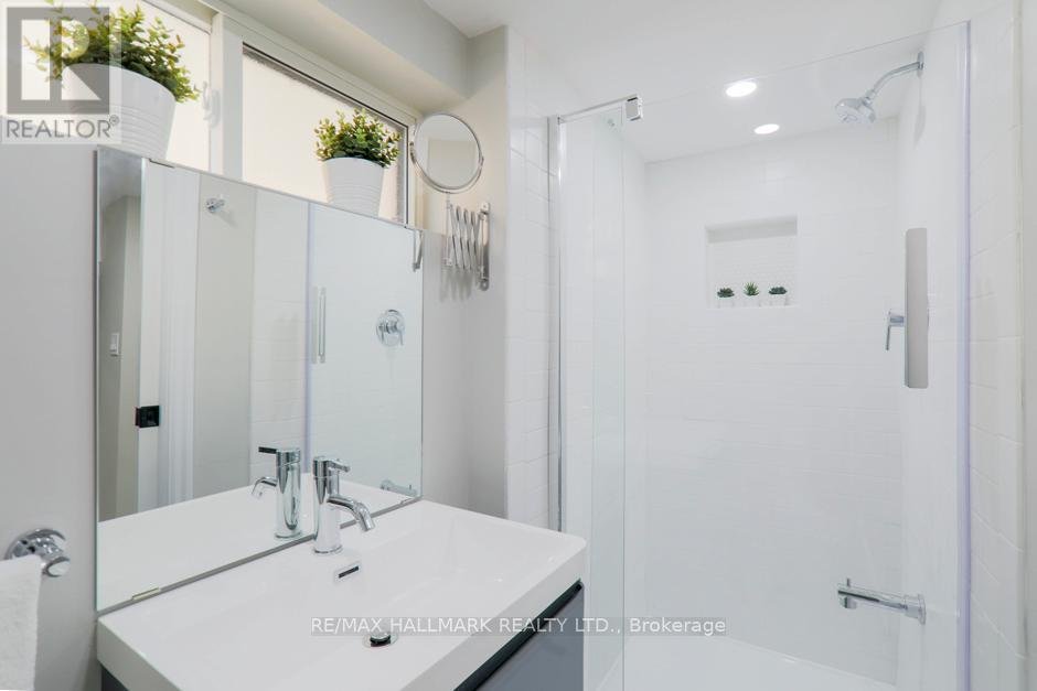 4 FREEMAN STREET - Photo 23