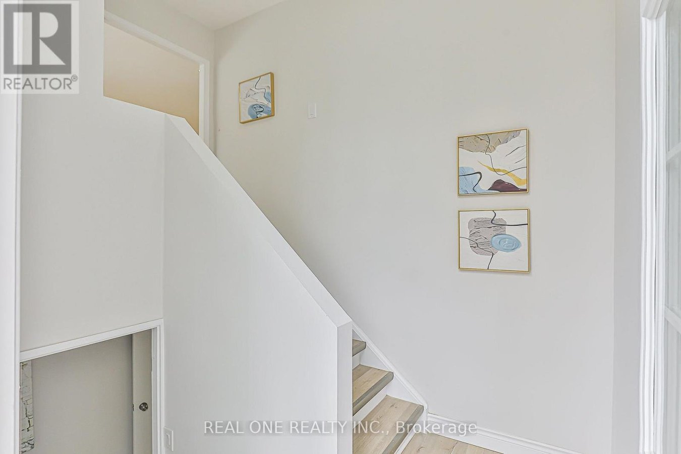 UPPER - 368 HOLLYBERRY TRAIL - Photo 4