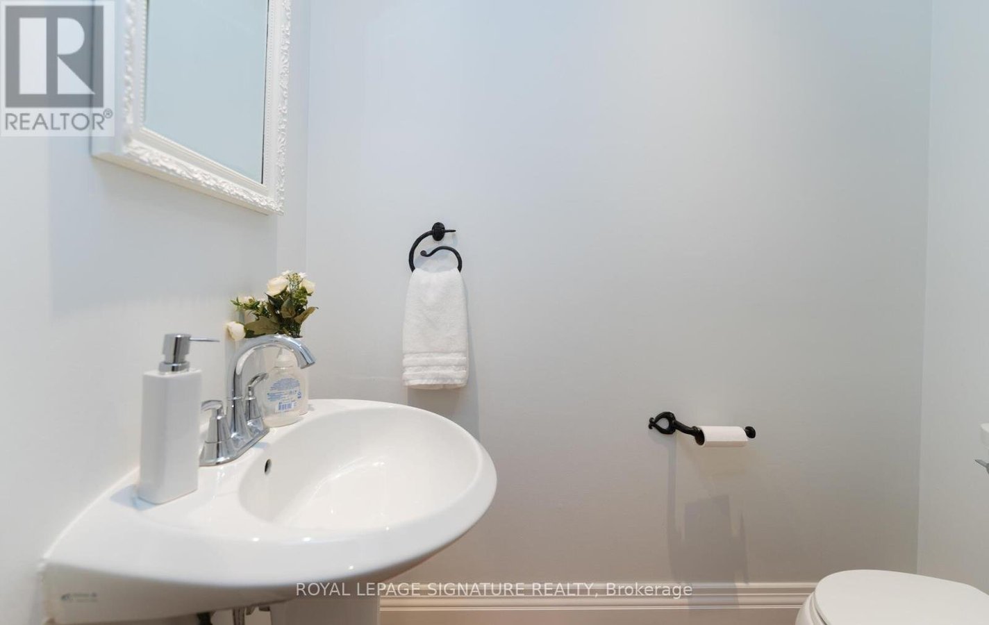 174 WOBURN AVENUE - Photo 27