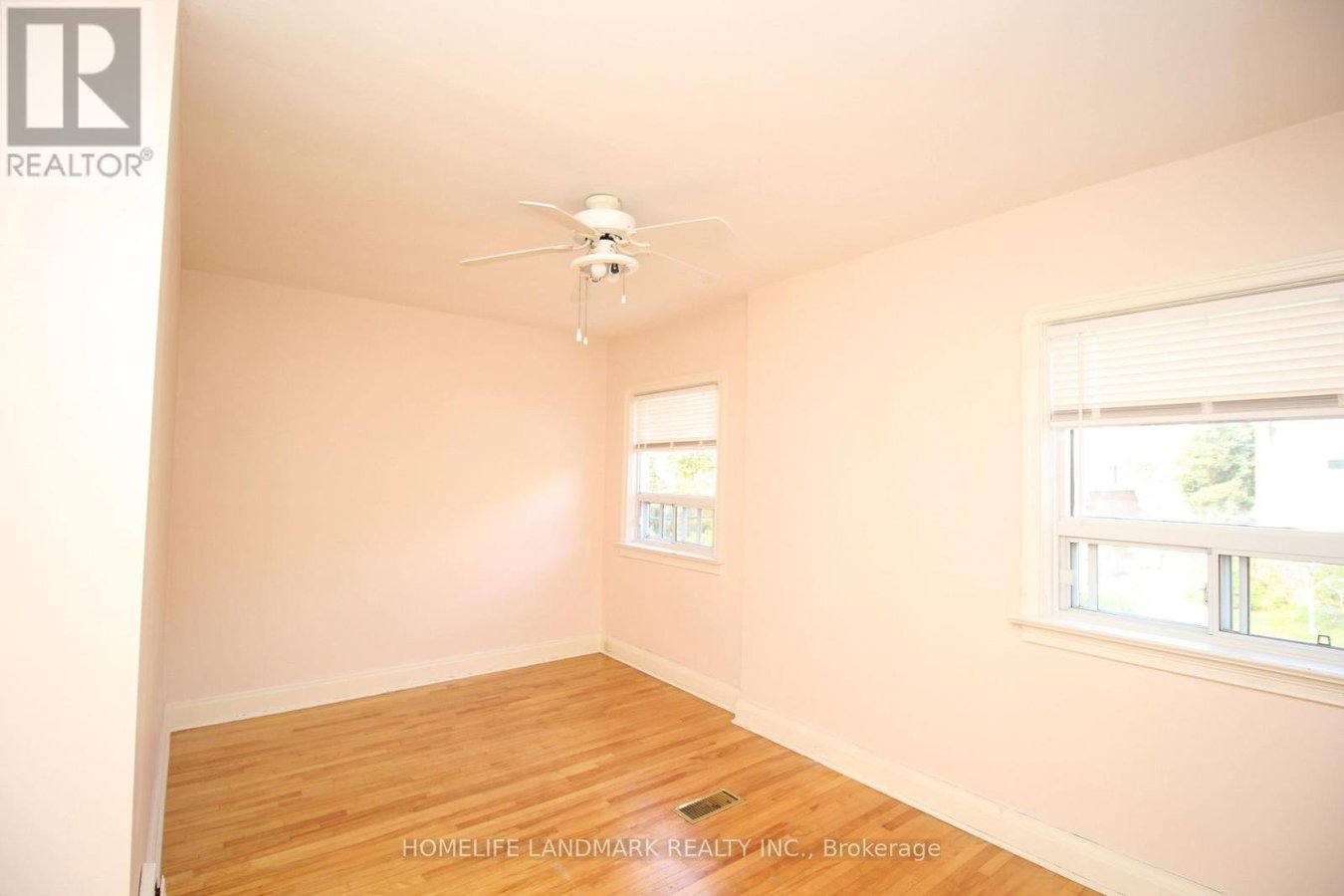 15 CRAIGMORE CRESCENT - Photo 6
