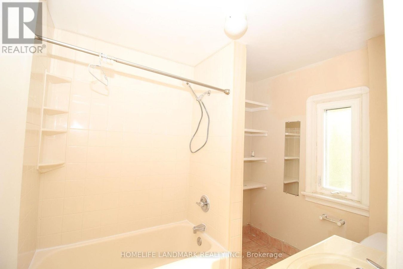 15 CRAIGMORE CRESCENT - Photo 9