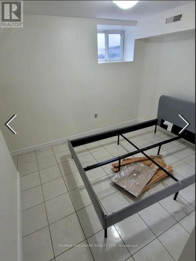 LOWER - 702 BATHURST STREET - Photo 7