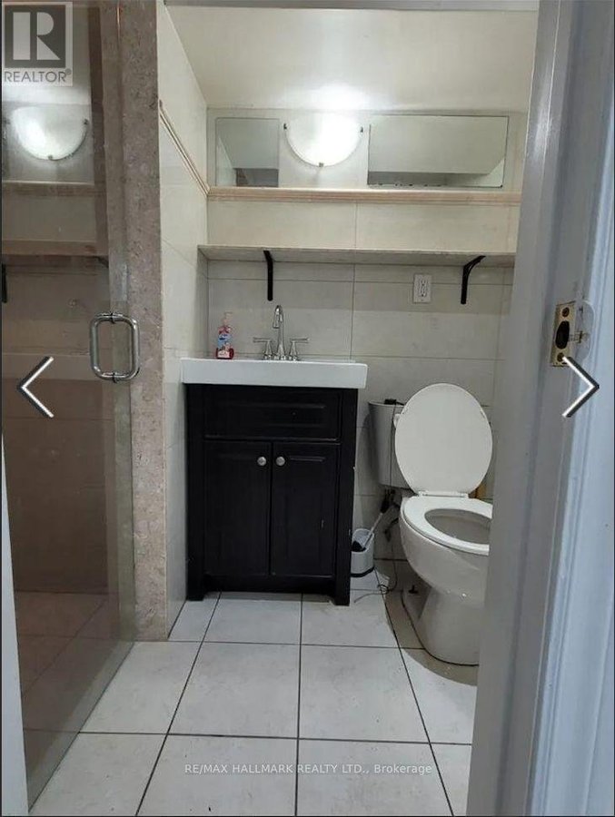 LOWER - 702 BATHURST STREET - Photo 8