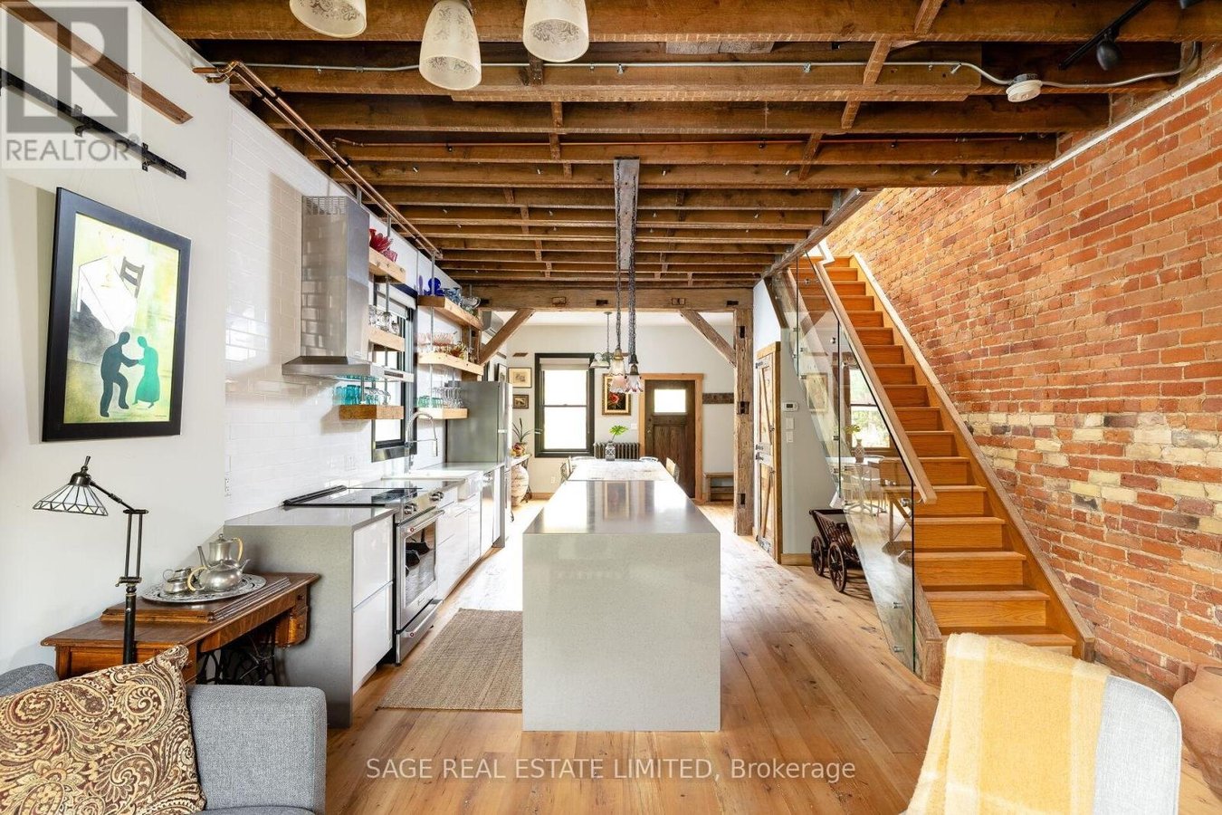 MAIN/UPPER - 927 BATHURST STREET - Photo 8