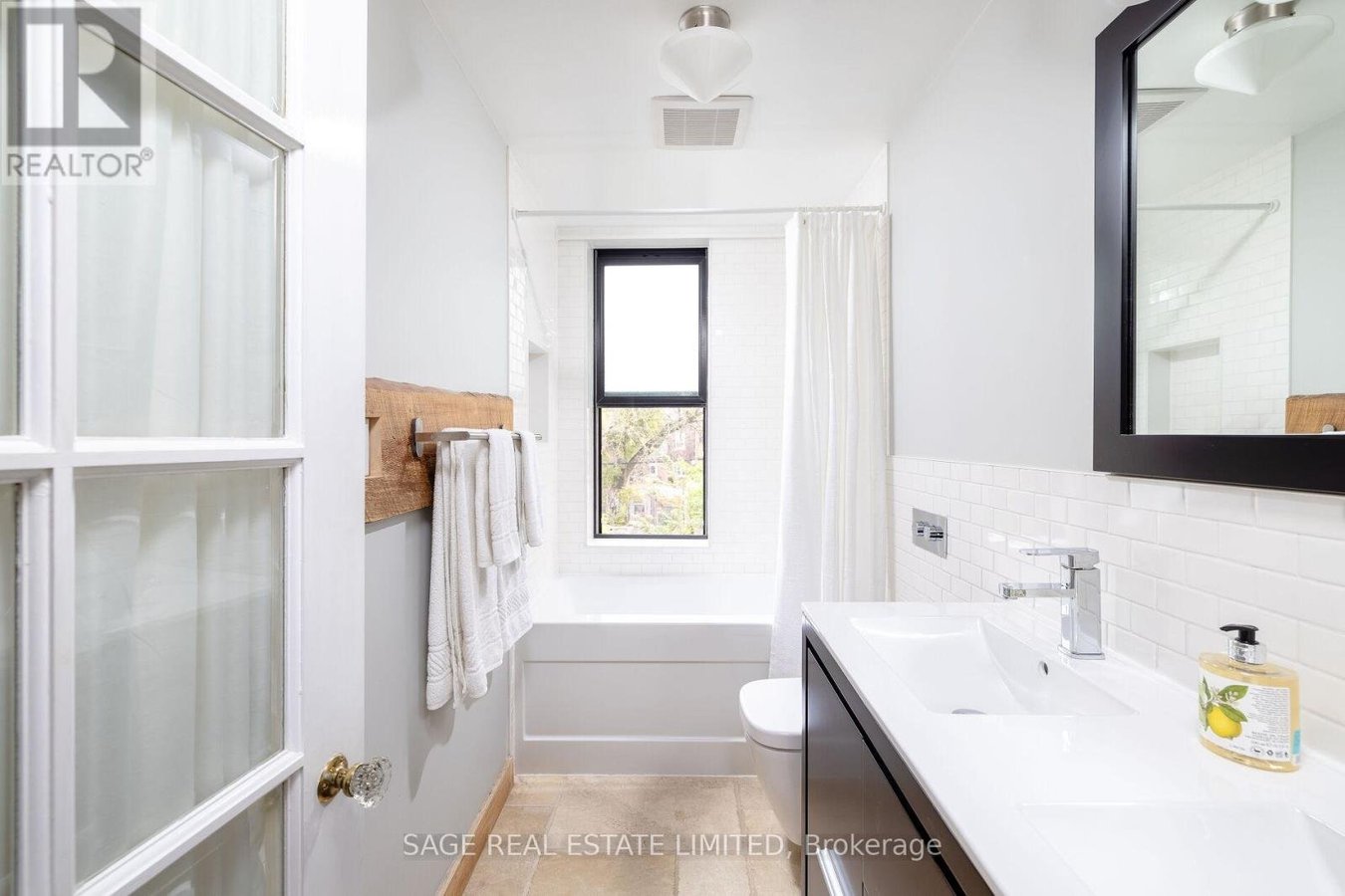 MAIN/UPPER - 927 BATHURST STREET - Photo 17