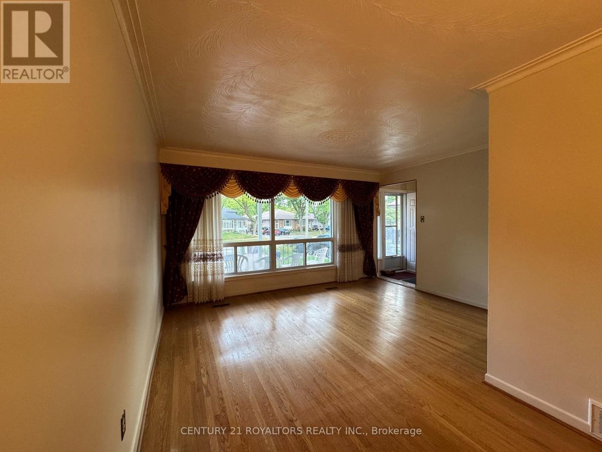 70 MARBURY CRESCENT - Photo 11