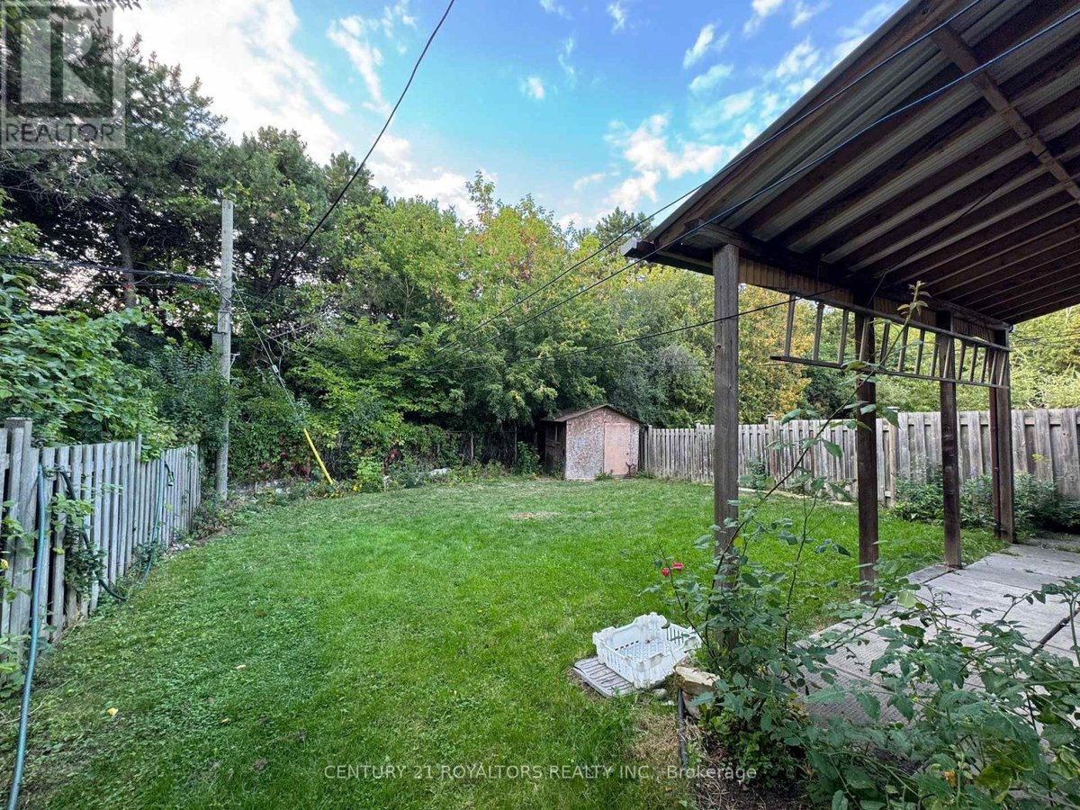70 MARBURY CRESCENT - Photo 36