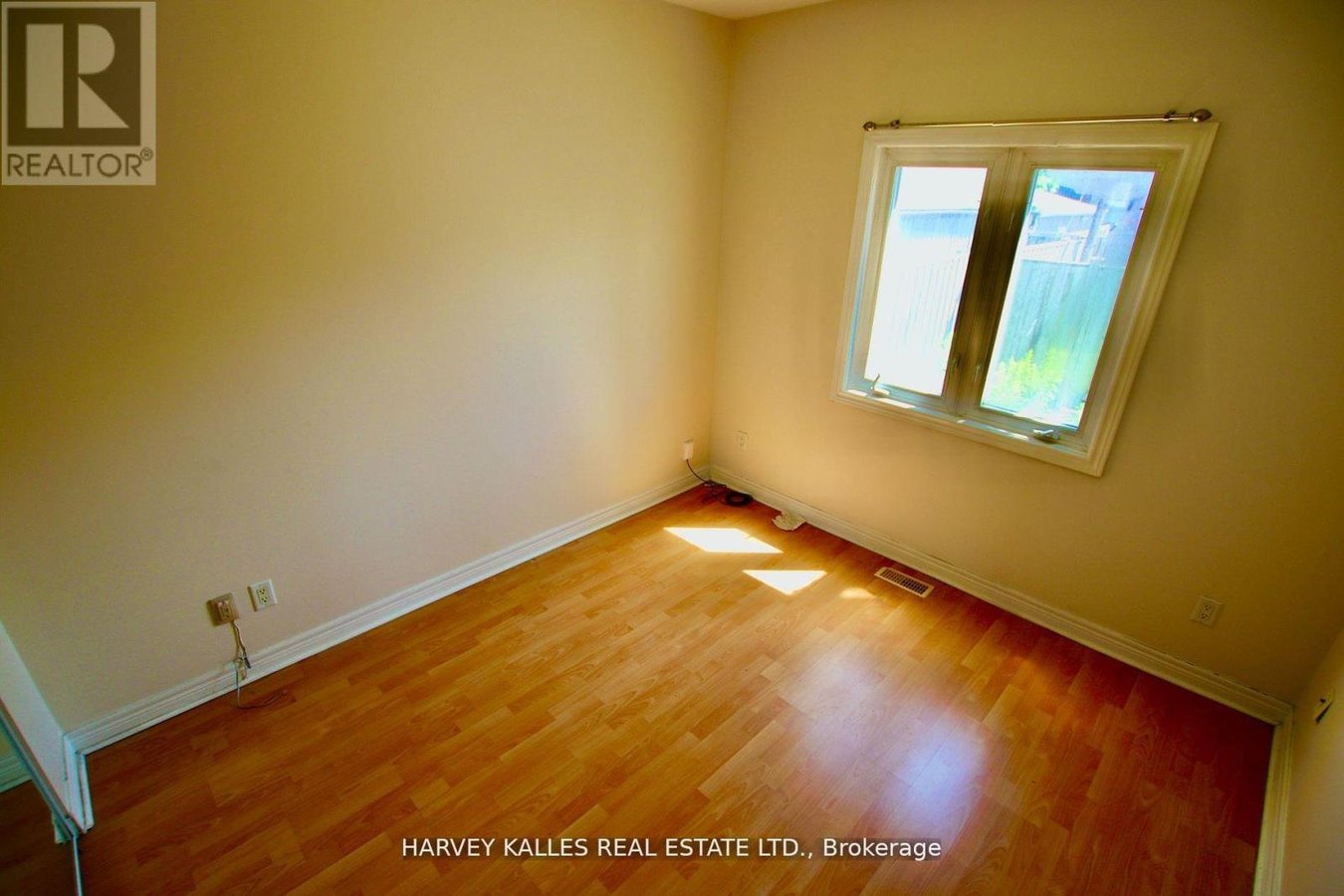 2 - 775 OSSINGTON AVENUE - Photo 4
