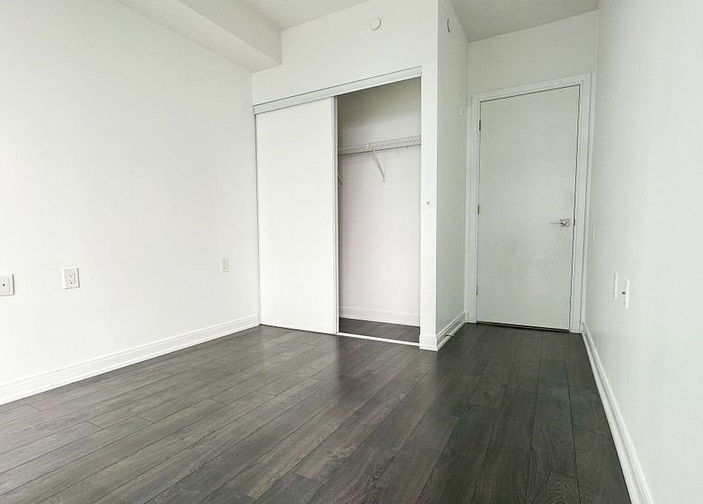 50 Charles Street East - Photo 7