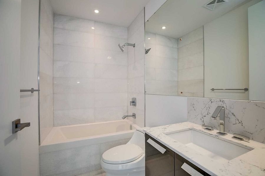 50 Charles Street East - Photo 15