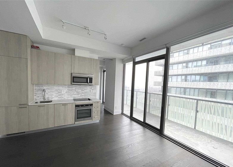 50 Charles Street East - Photo 14
