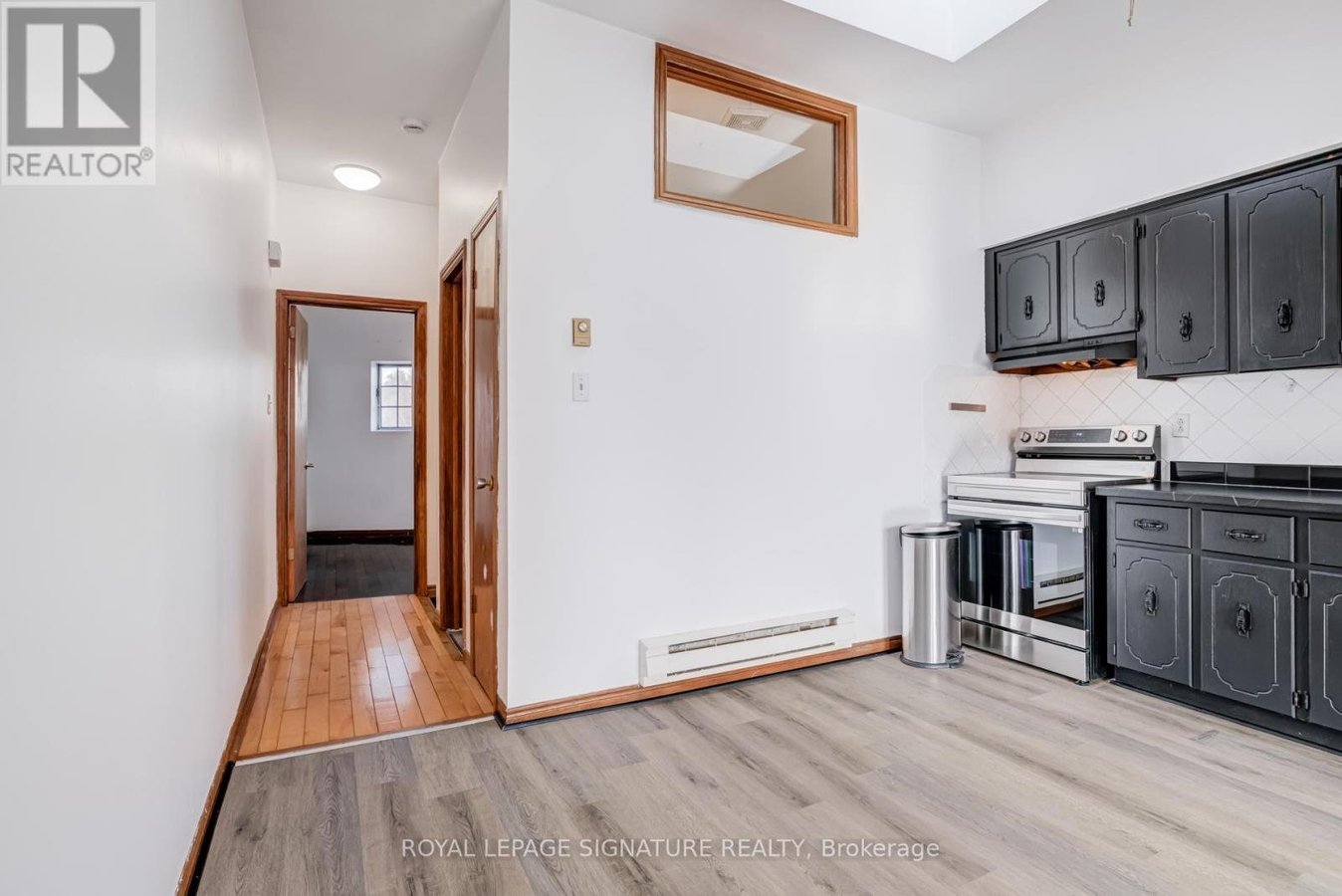 3 - 3038 DUNDAS STREET W - Photo 6