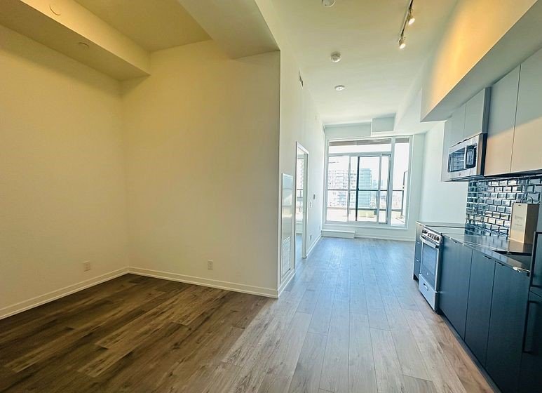 285 Dufferin Street - Photo 11