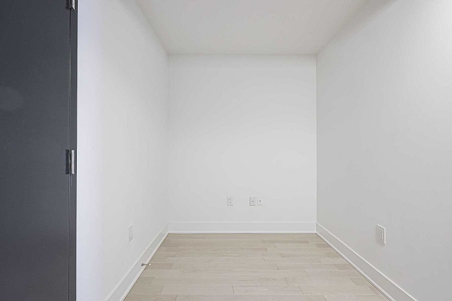 955 Bay Street - Photo 16