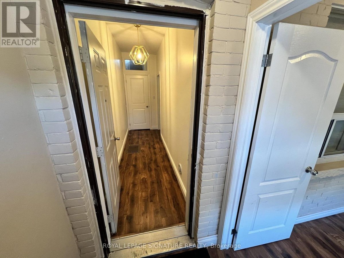 MAIN - 800 PAPE AVENUE - Photo 2