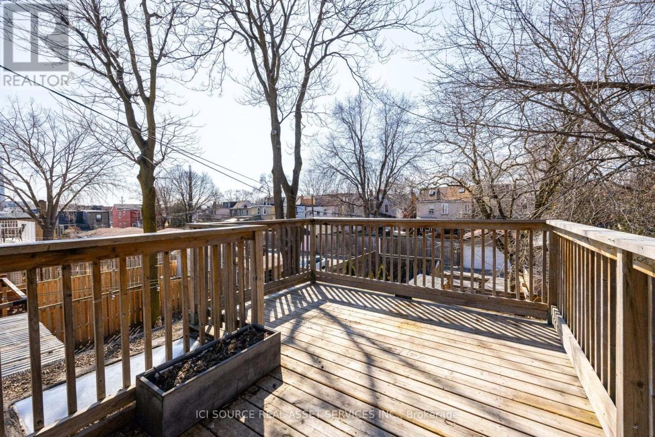 MAIN - 24 PAPE AVENUE - Photo 27