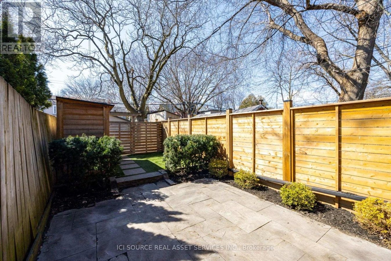 MAIN - 24 PAPE AVENUE - Photo 31