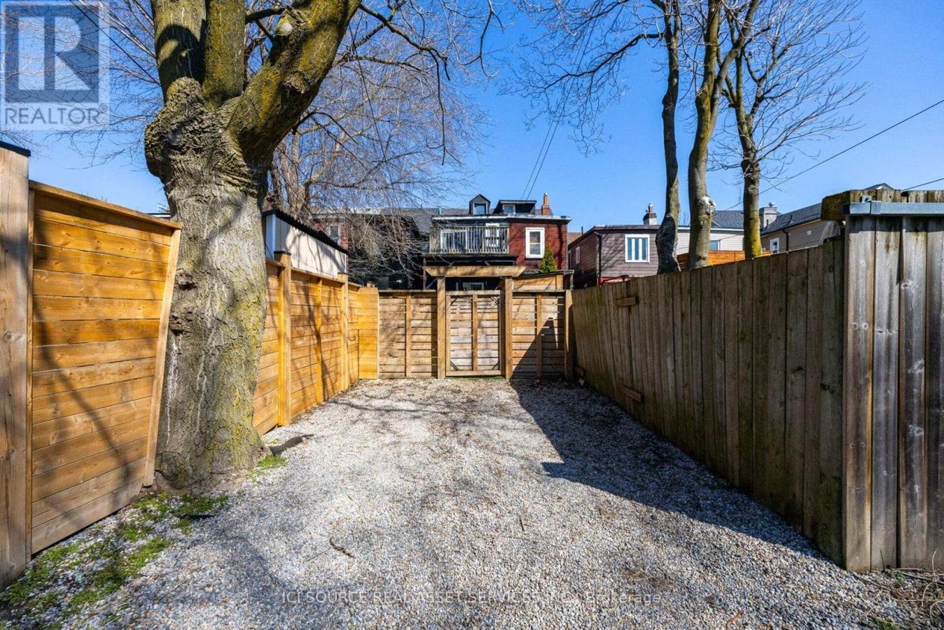 MAIN - 24 PAPE AVENUE - Photo 34