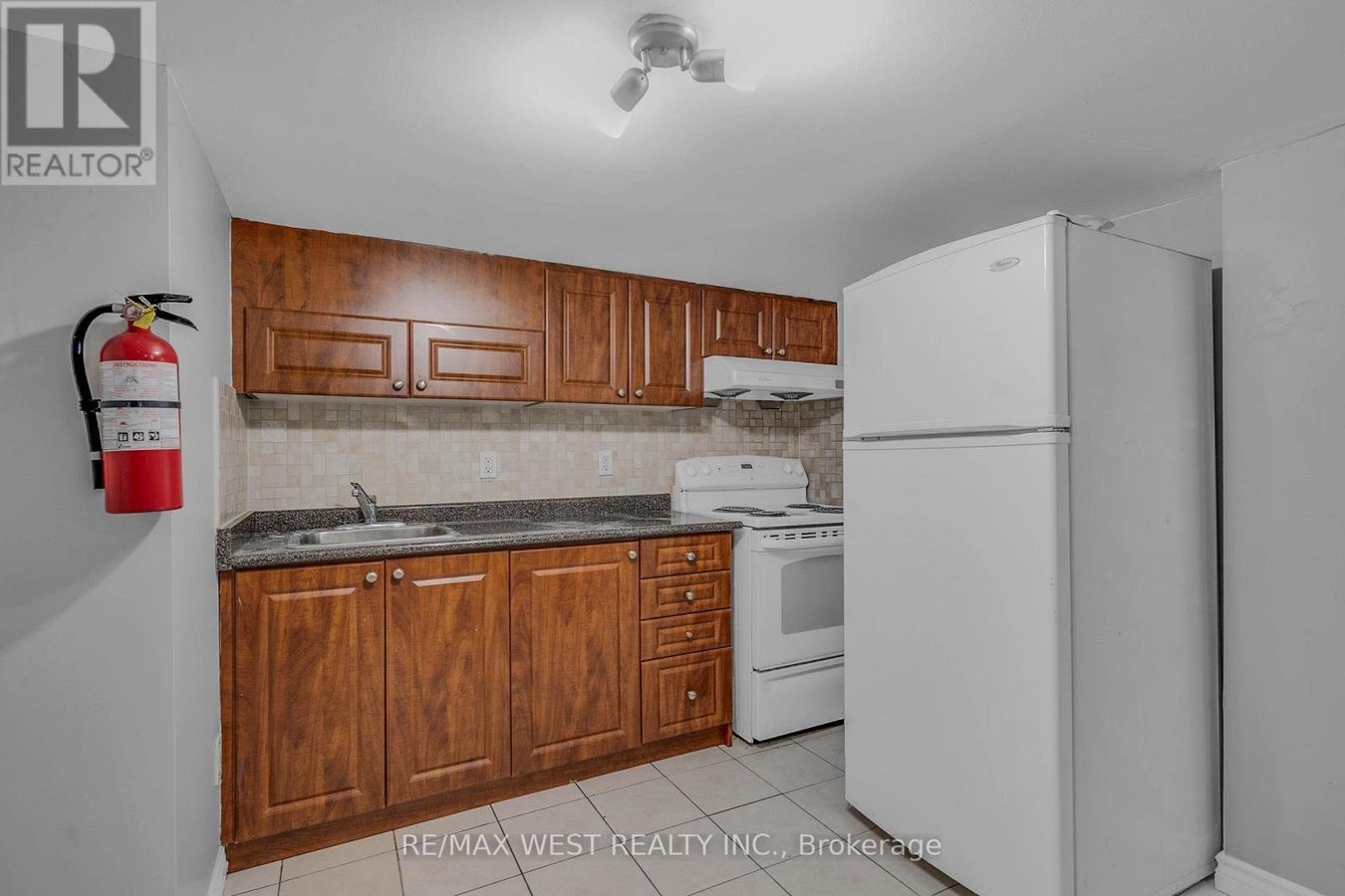 BASEMENT - 93 HULLRICK DRIVE - Photo 6