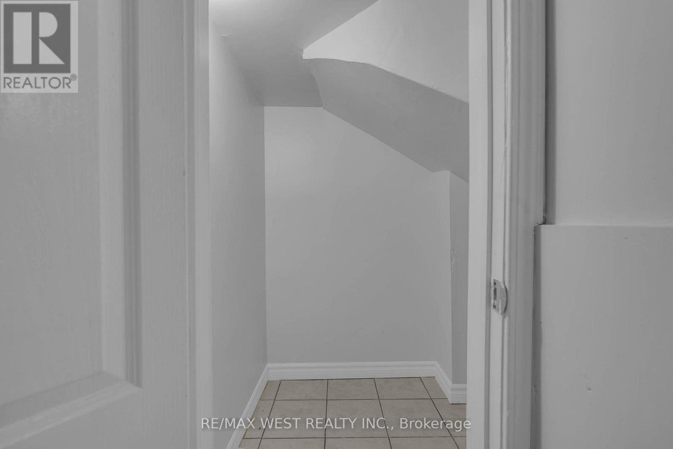 BASEMENT - 93 HULLRICK DRIVE - Photo 13