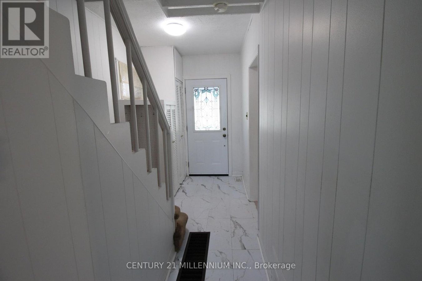 18 GLENVALLEY DRIVE - Photo 4