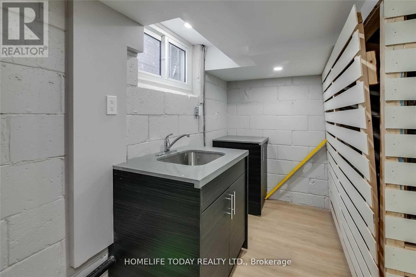 BSMT -B - 19 BARDWELL CRESCENT - Photo 4