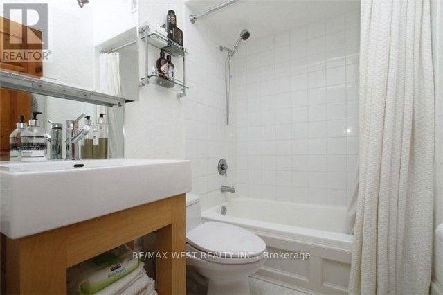 730 LOGAN AVENUE - Photo 12