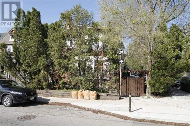 730 LOGAN AVENUE - Photo 14