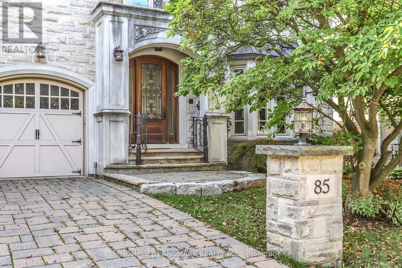 85 ALDERSHOT CRESCENT - Photo 2