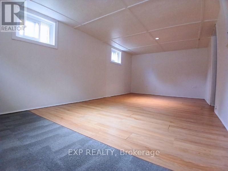 LOWER - 861 COSBURN AVENUE - Photo 2