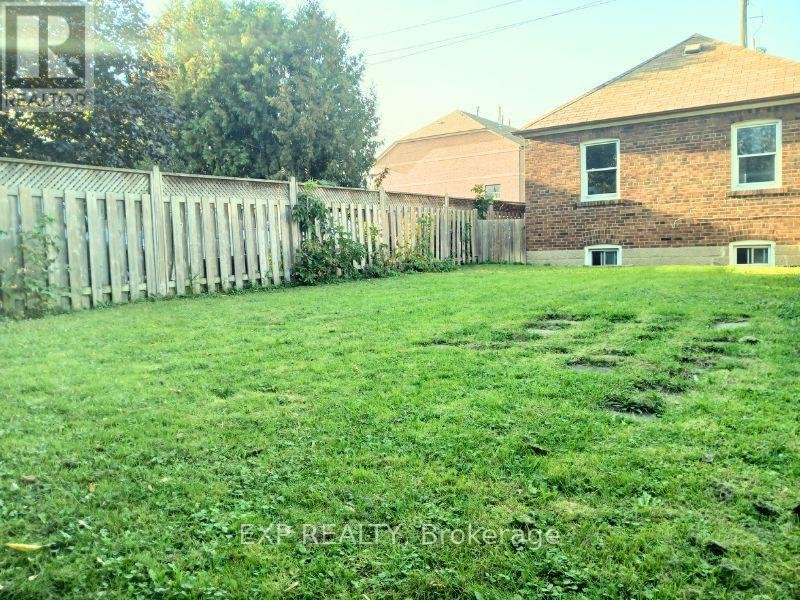 LOWER - 861 COSBURN AVENUE - Photo 11