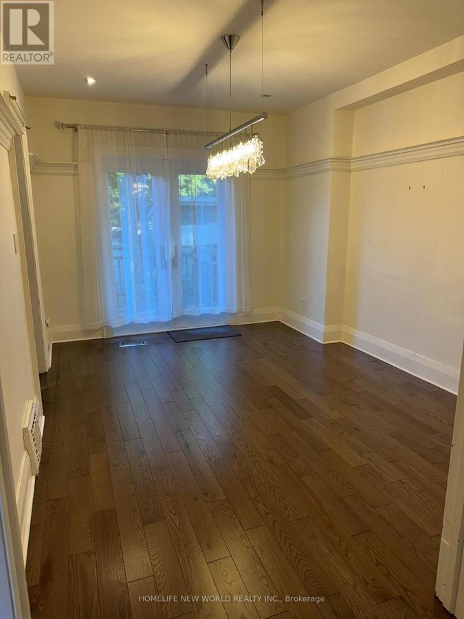 1621 MOUNT PLEASANT ROAD - Photo 4