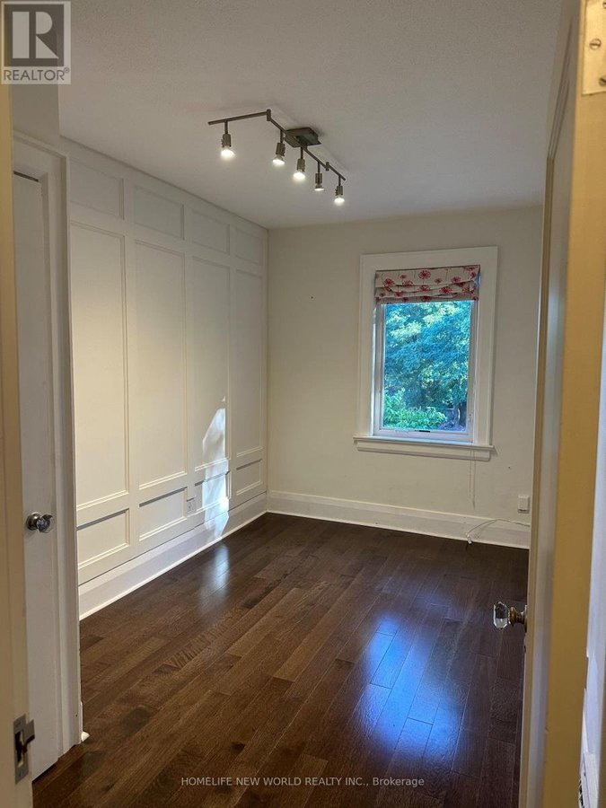 1621 MOUNT PLEASANT ROAD - Photo 9