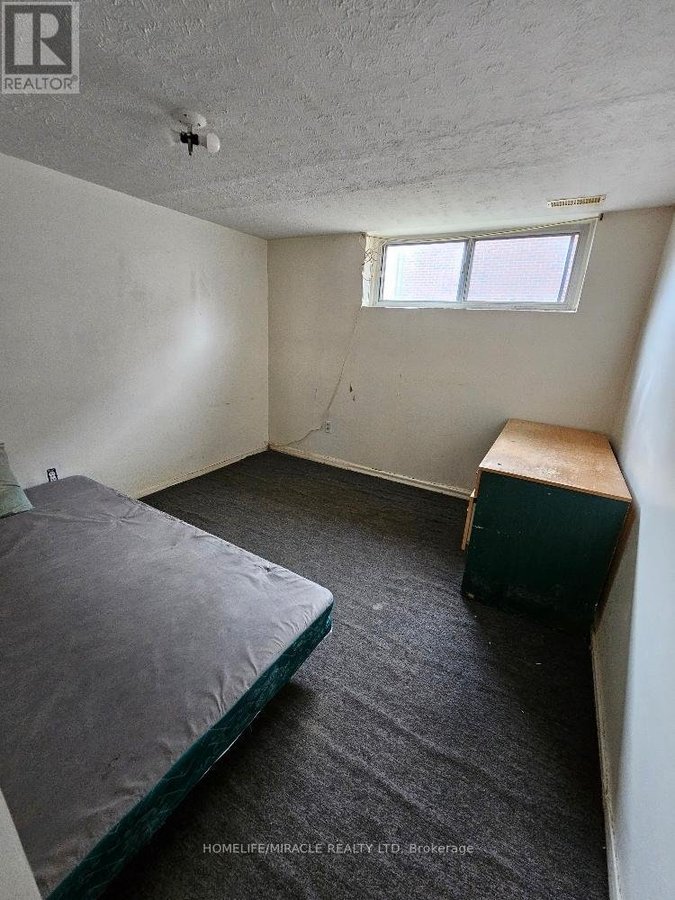 BSMT ROOM - 898 KENNEDY ROAD - Photo 4