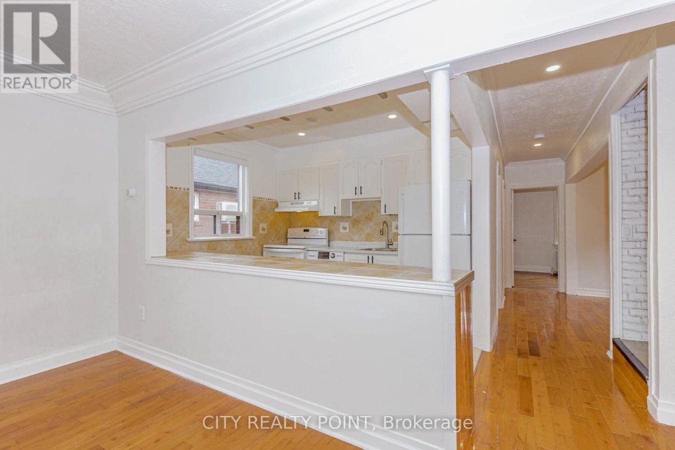 80 ALBANI STREET - Photo 9