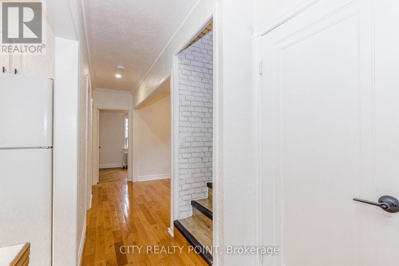 80 ALBANI STREET - Photo 18