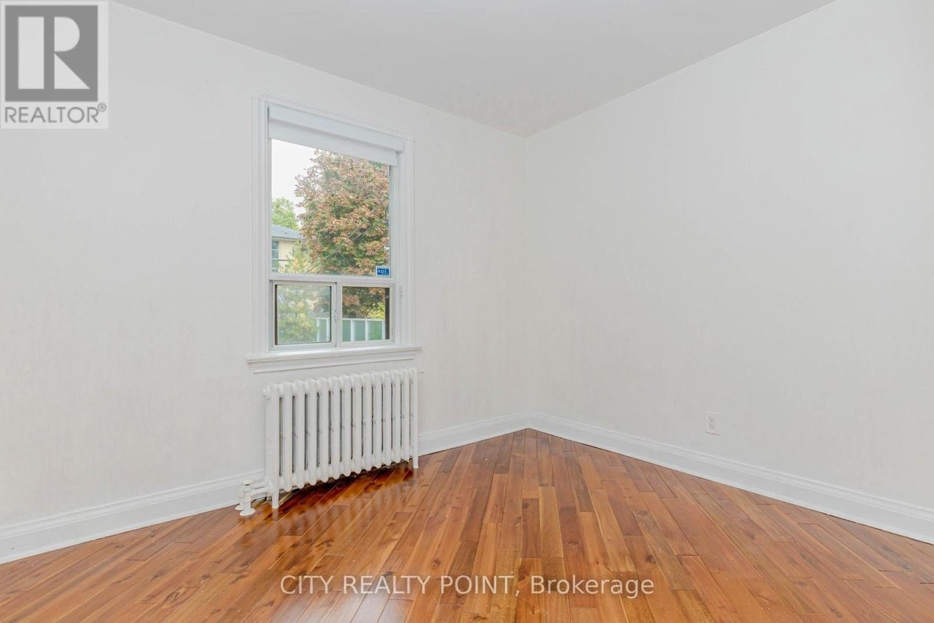 80 ALBANI STREET - Photo 25
