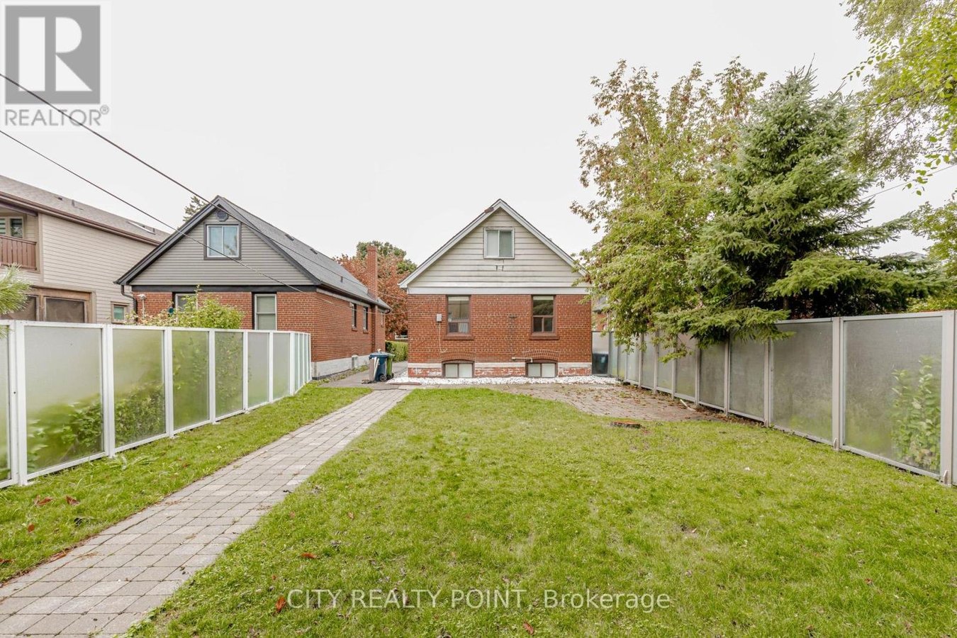 80 ALBANI STREET - Photo 37