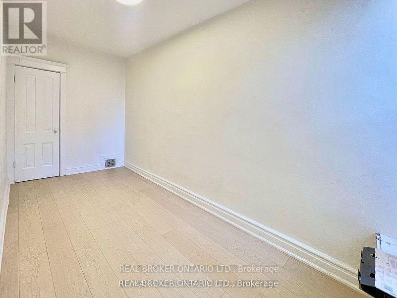 UPPER - 26 CARR STREET - Photo 5