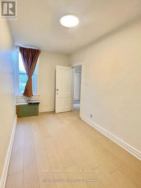 UPPER - 26 CARR STREET - Photo 6