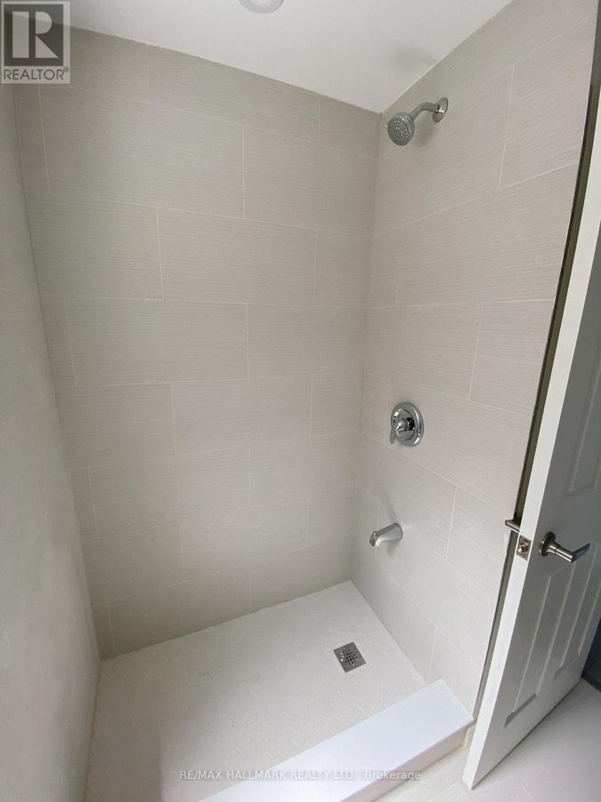UPPER - 479 MARGUERETTA STREET - Photo 6