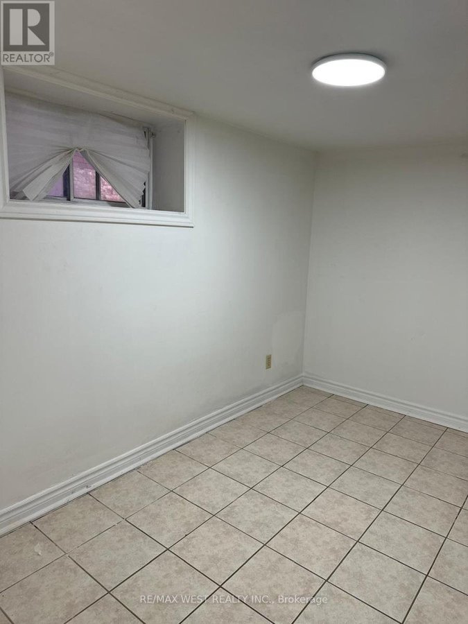 LOWER - 563 OSSINGTON AVENUE - Photo 12