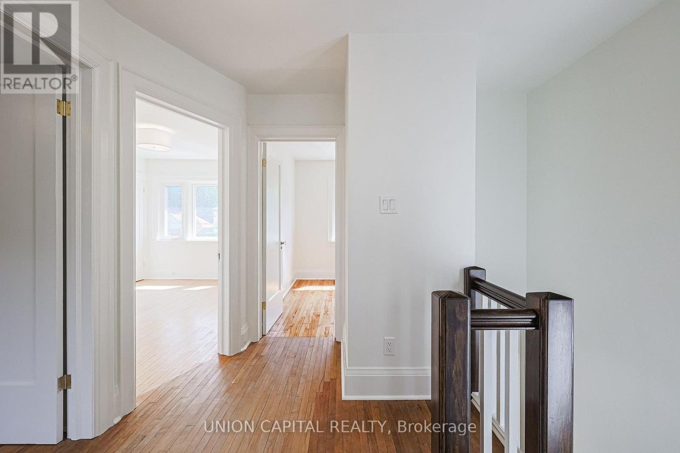 1064 ROYAL YORK ROAD - Photo 21