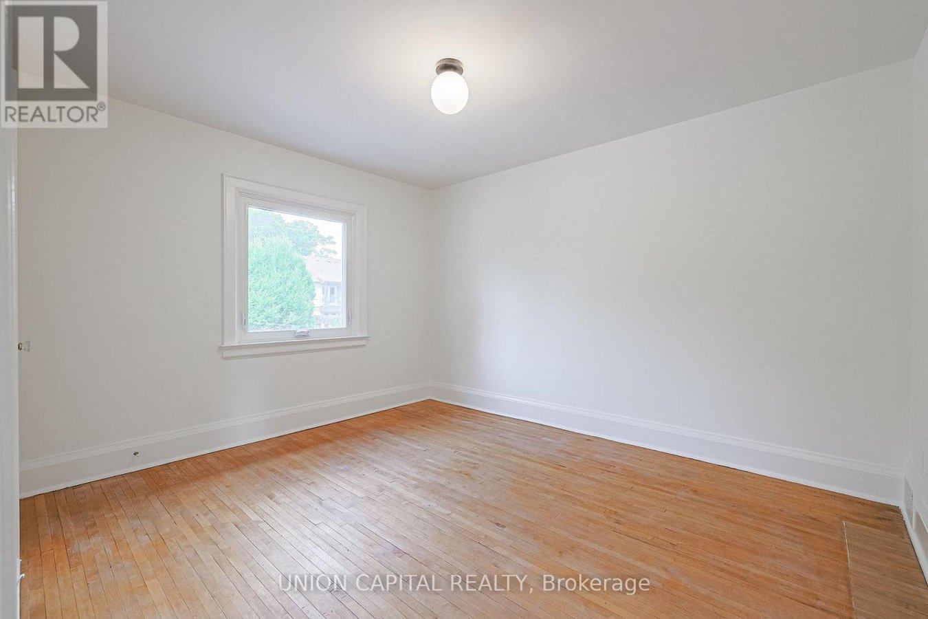 1064 ROYAL YORK ROAD - Photo 22