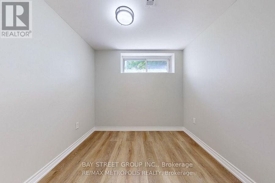 BASEMENT UNIT1 - 79 ASCOLDA BOULEVARD - Photo 4