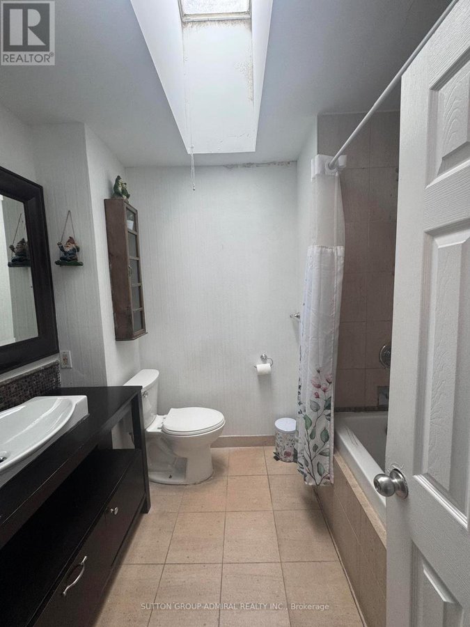 MAIN FLR - 12 CAINES AVENUE - Photo 5