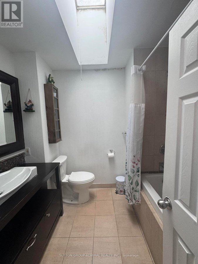 MAIN FLR - 12 CAINES AVENUE - Photo 7
