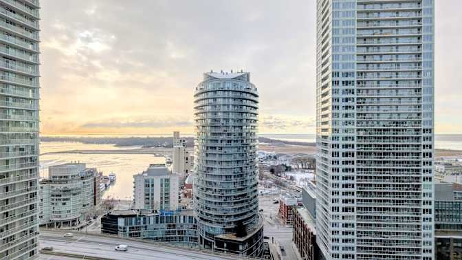 Downtown - Photo 3