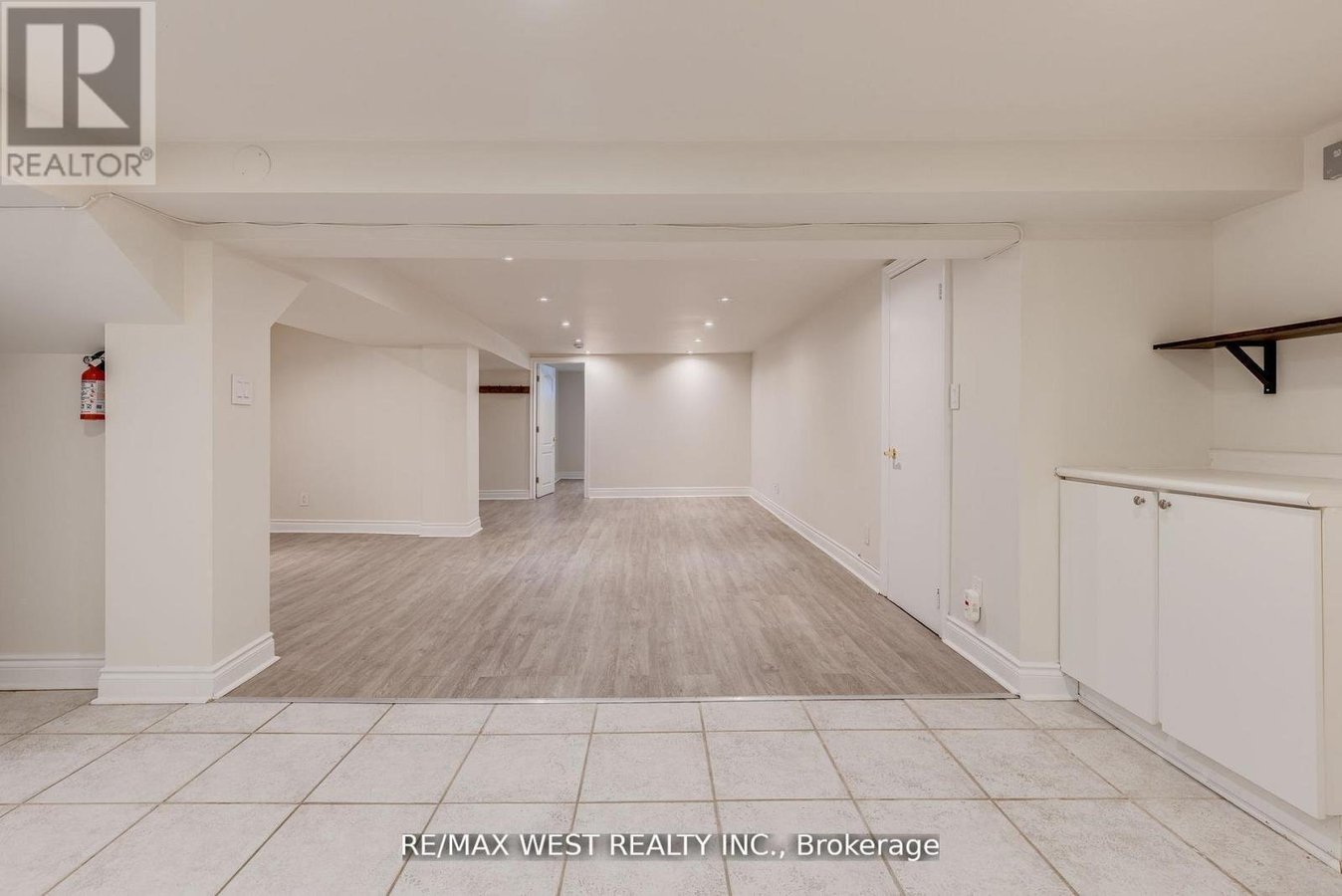 LOWER - 606 CONACHER DRIVE - Photo 4